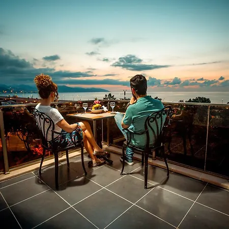 Готель Blue Sea